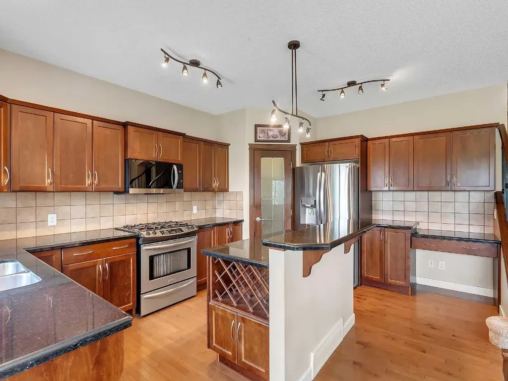 212 Springmere Road Chestermere AB T1X 1R3