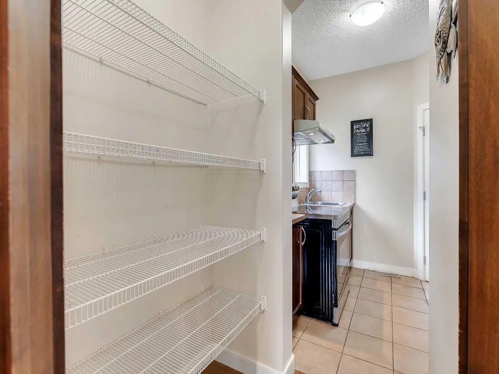 212 Springmere Road Chestermere AB T1X 1R3