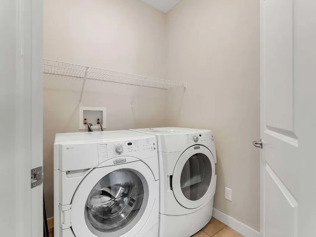 212 Springmere Road Chestermere AB T1X 1R3