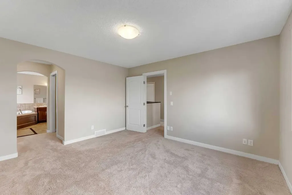 212 Springmere Road Chestermere AB T1X 1R3