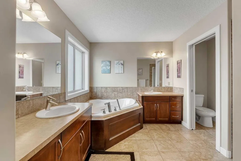 212 Springmere Road Chestermere AB T1X 1R3