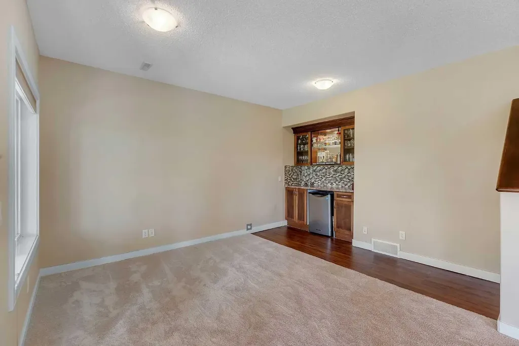 212 Springmere Road Chestermere AB T1X 1R3
