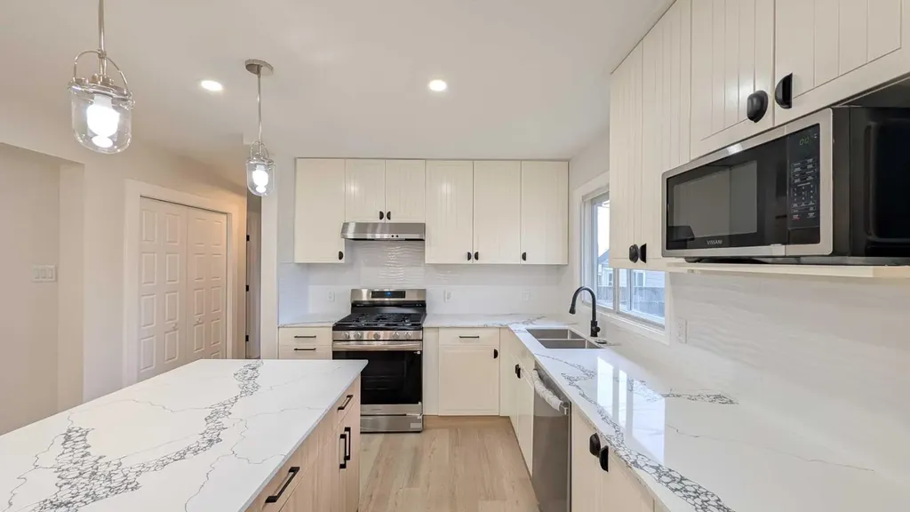 44 Fairview Crescent SE Calgary AB T2H 0Z6