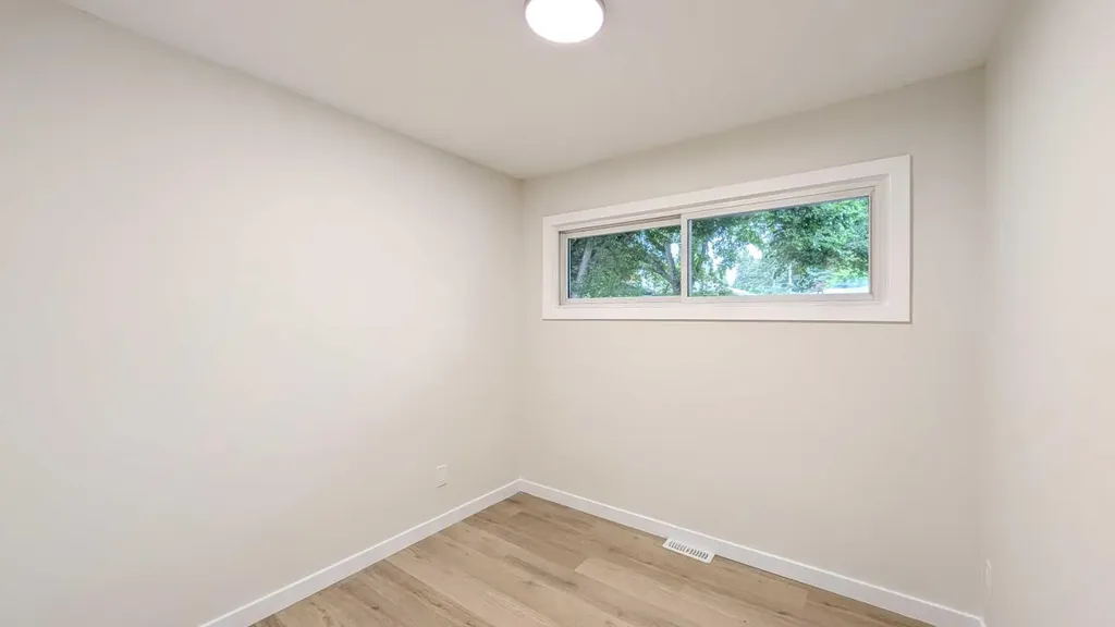 44 Fairview Crescent SE Calgary AB T2H 0Z6