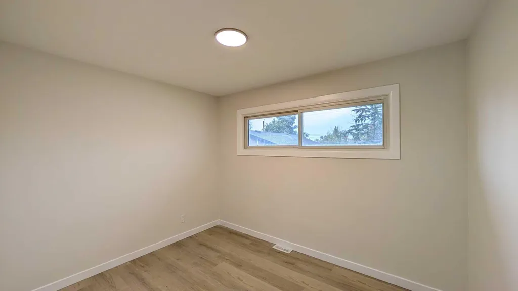 44 Fairview Crescent SE Calgary AB T2H 0Z6