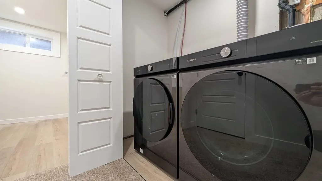 44 Fairview Crescent SE Calgary AB T2H 0Z6