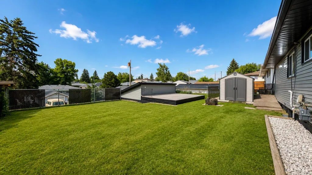 44 Fairview Crescent SE Calgary AB T2H 0Z6
