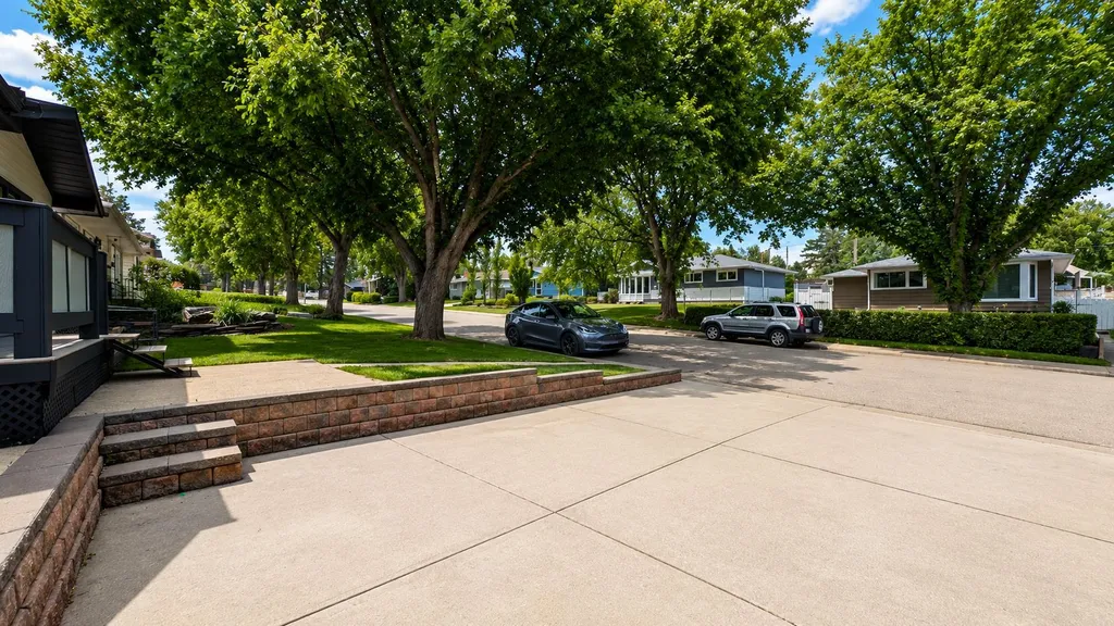 44 Fairview Crescent SE Calgary AB T2H 0Z6