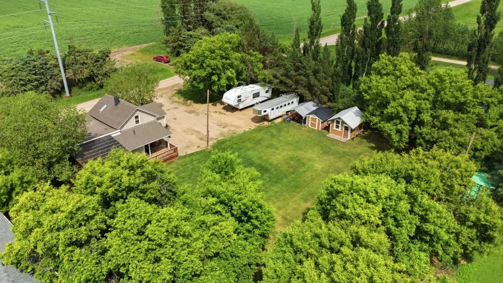 2525 Township Road 382 Rural Red Deer County AB T0M 0X0