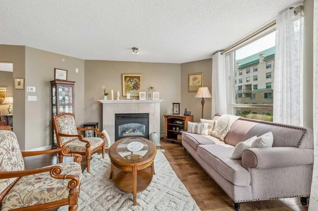 804 3 Avenue SW Calgary AB T2P 0G9