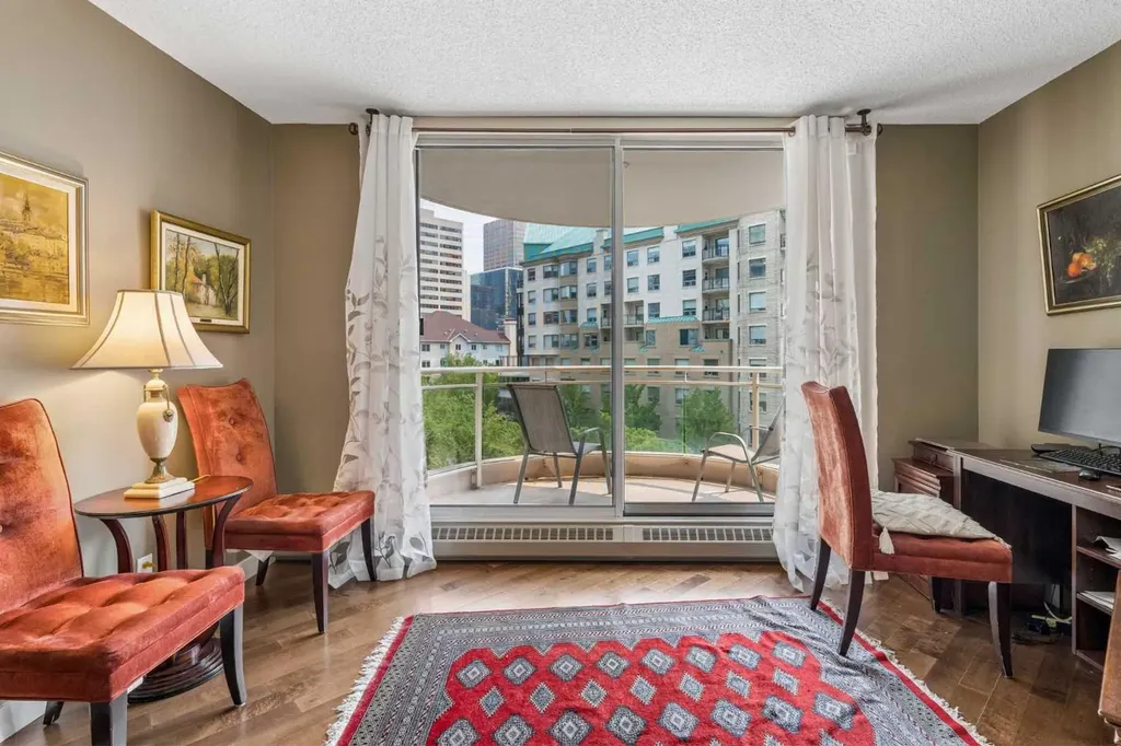 804 3 Avenue SW Calgary AB T2P 0G9