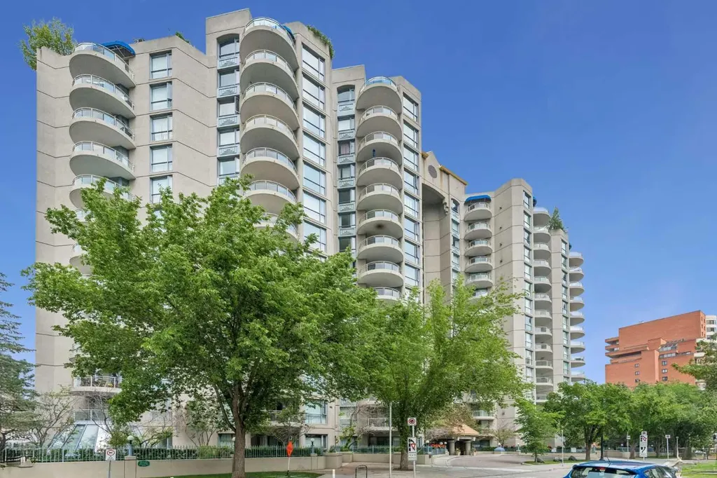 804 3 Avenue SW Calgary AB T2P 0G9