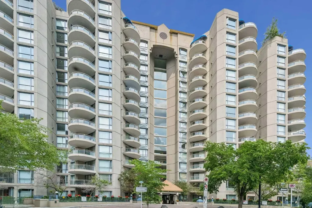 804 3 Avenue SW Calgary AB T2P 0G9