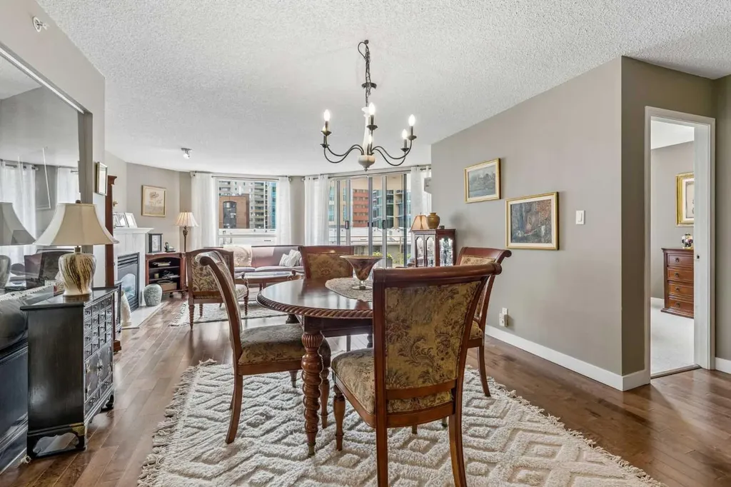 804 3 Avenue SW Calgary AB T2P 0G9