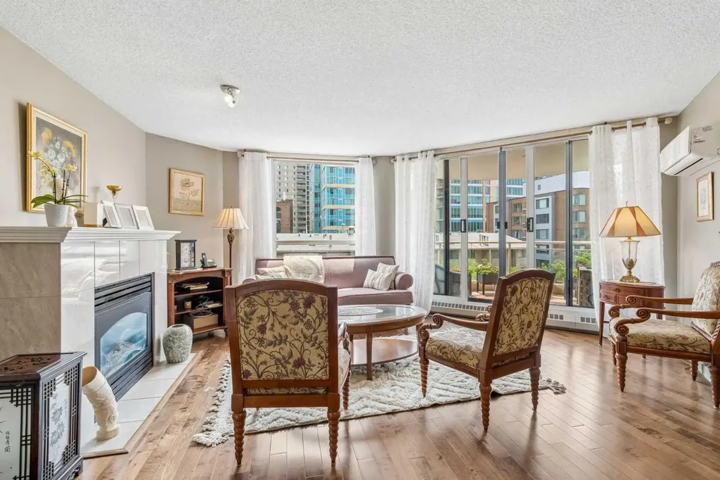 804 3 Avenue SW Calgary AB T2P 0G9