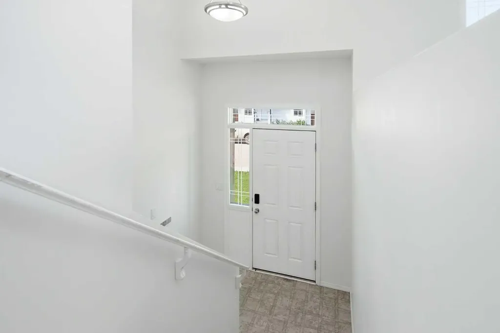 27 Iverson Close Red Deer AB T4R3M9