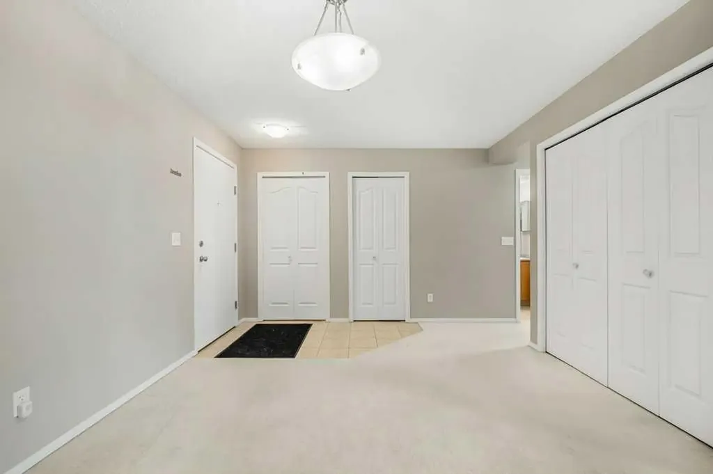 2518 Fish Creek Boulevard Calgary AB T2Y4T6