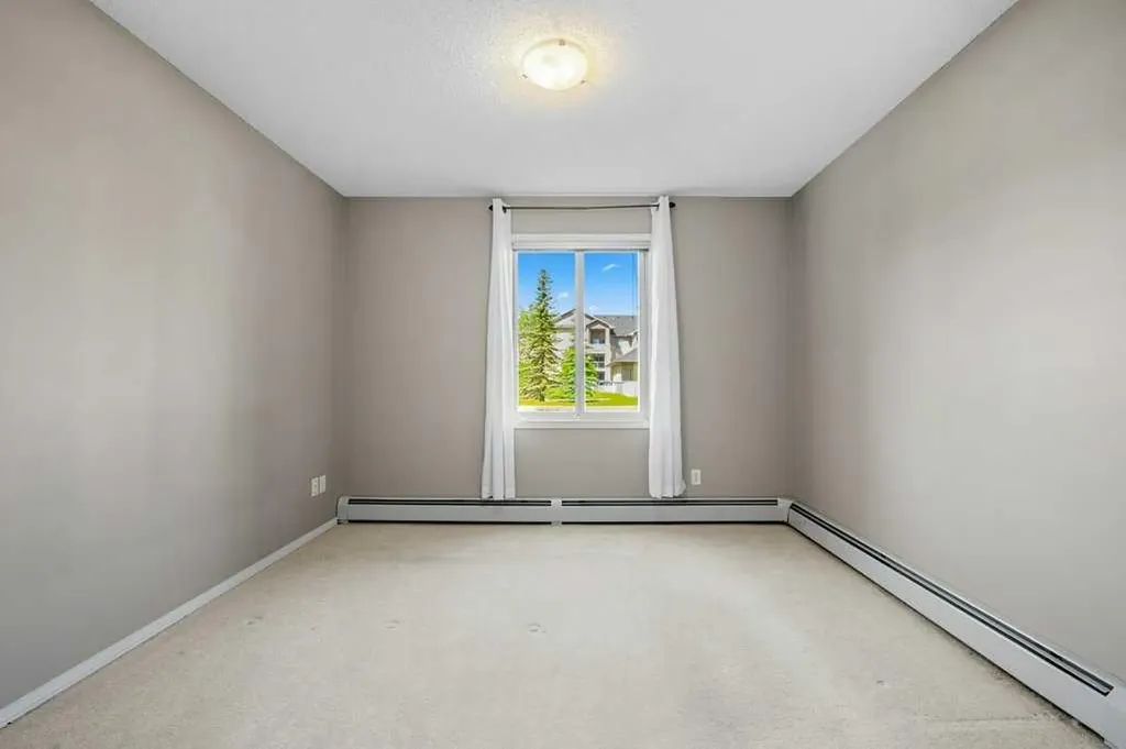 2518 Fish Creek Boulevard Calgary AB T2Y4T6