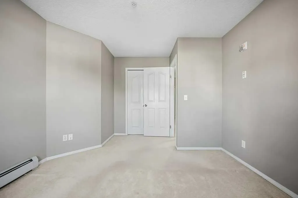 2518 Fish Creek Boulevard Calgary AB T2Y4T6