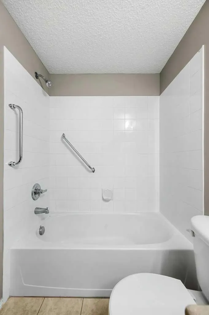 2518 Fish Creek Boulevard Calgary AB T2Y4T6