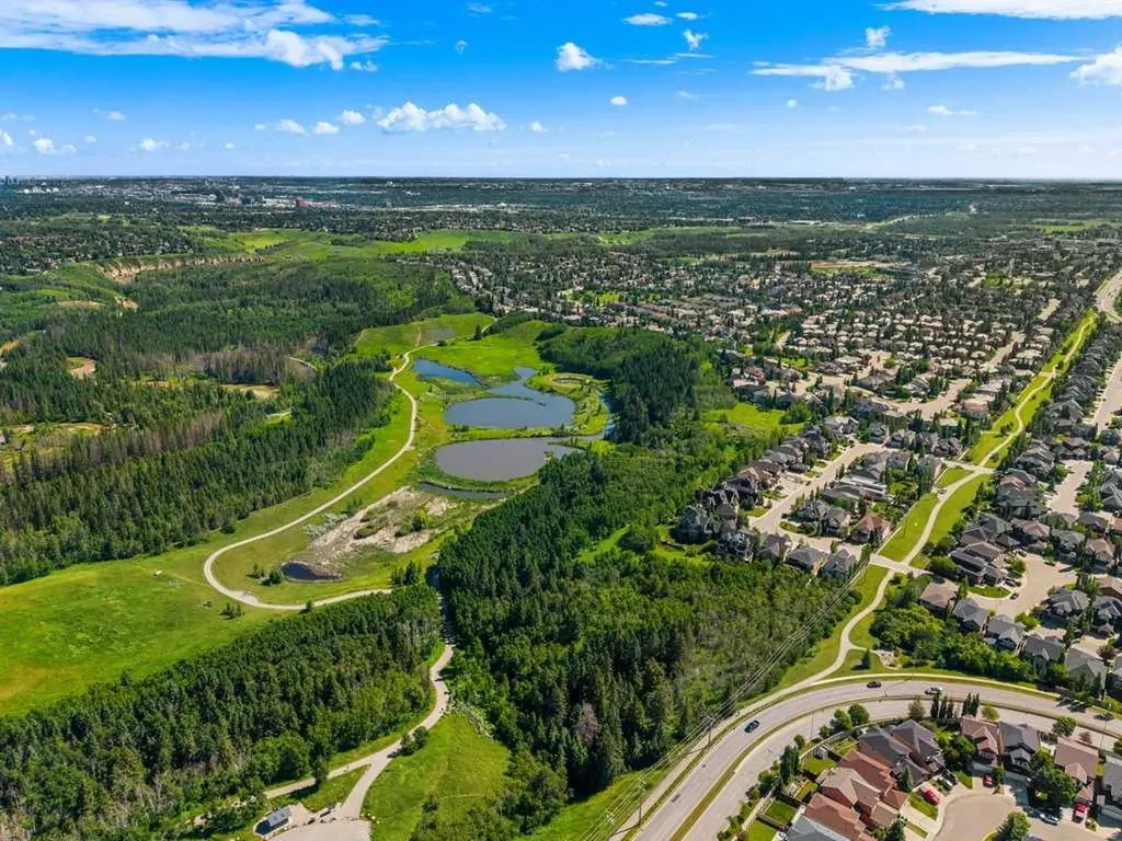 2518 Fish Creek Boulevard Calgary AB T2Y4T6
