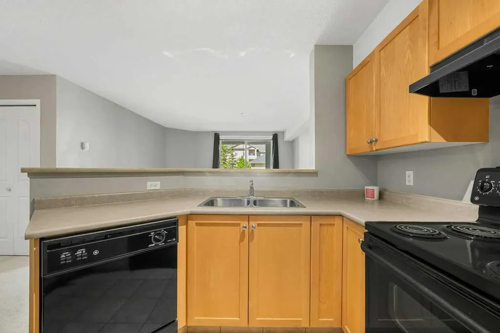 2518 Fish Creek Boulevard Calgary AB T2Y4T6