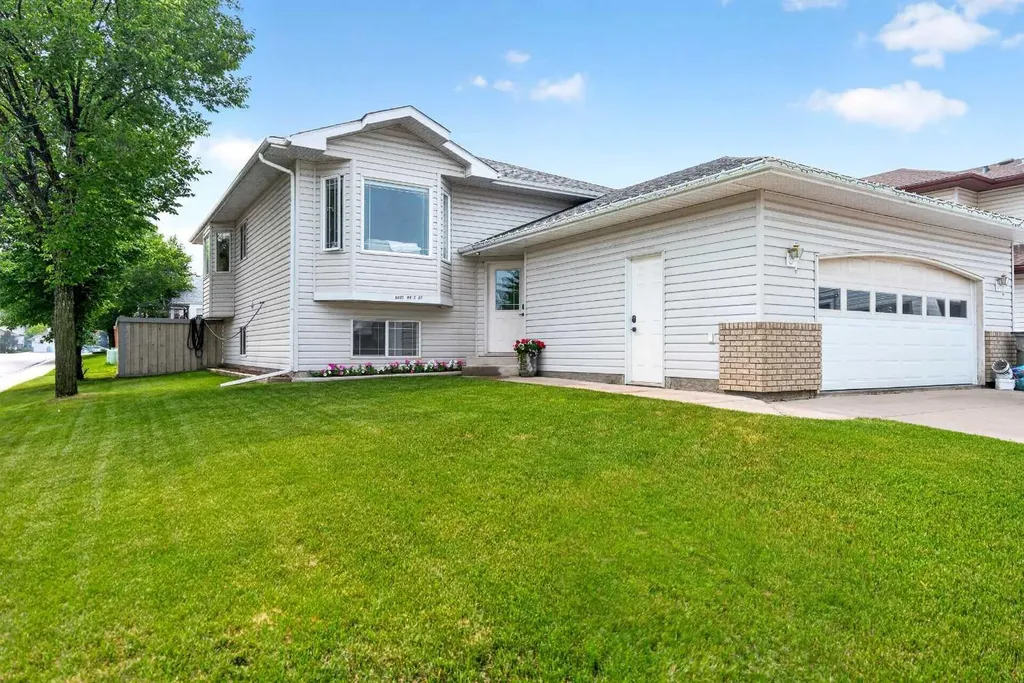 6602 98c Street Grande Prairie AB T8W 2T4