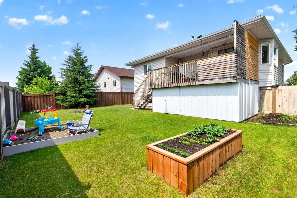 6602 98c Street Grande Prairie AB T8W 2T4