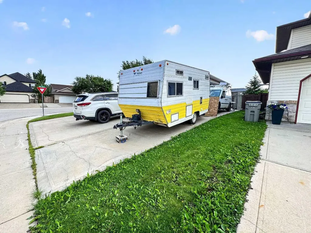 6602 98c Street Grande Prairie AB T8W 2T4