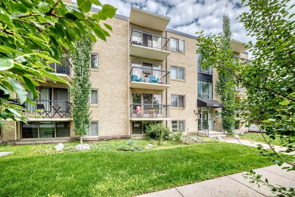 824 4 Avenue NW Calgary AB T2N 0M8