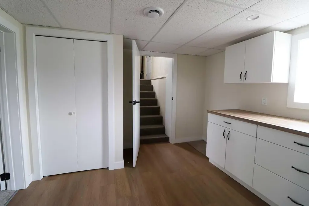 5023 42 Avenue Taber AB T1G 1A6