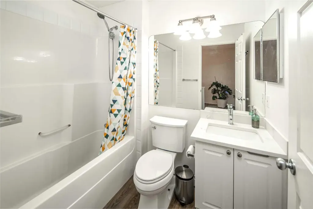 262 Panamount Close NW Calgary AB T3K 5P6