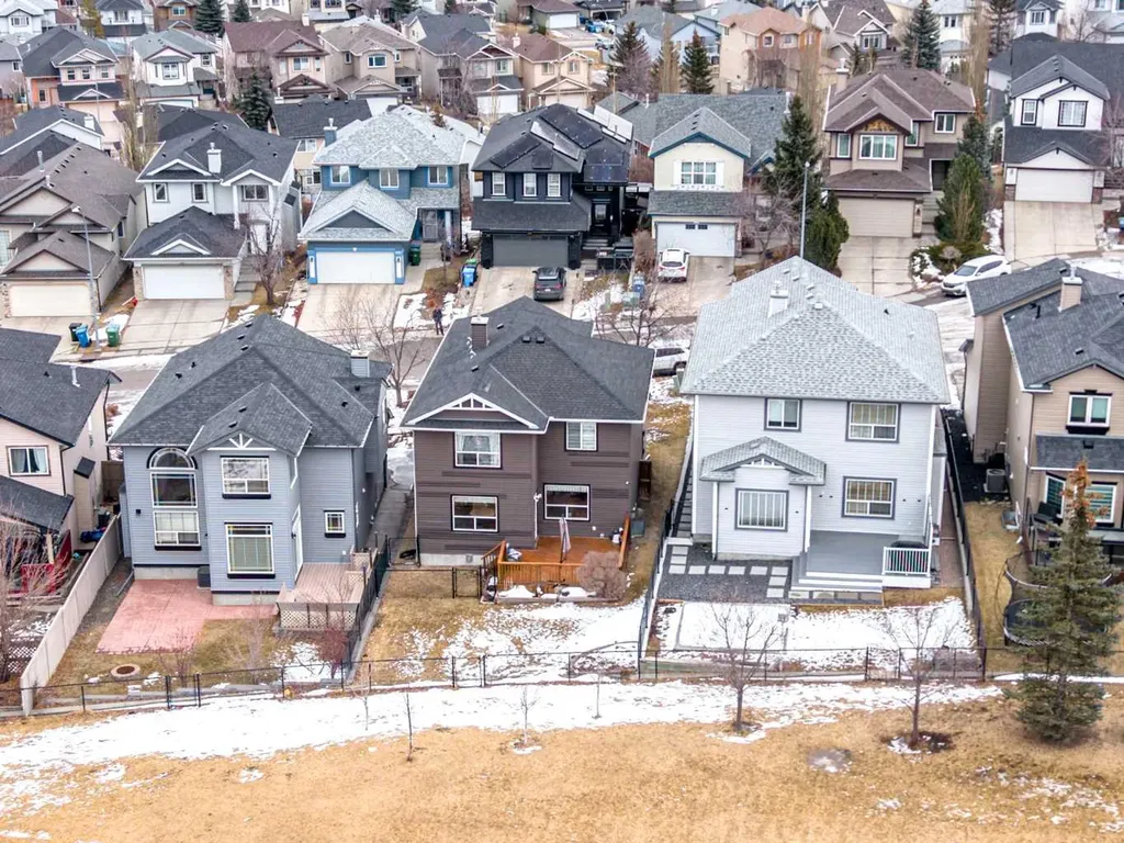 262 Panamount Close NW Calgary AB T3K 5P6