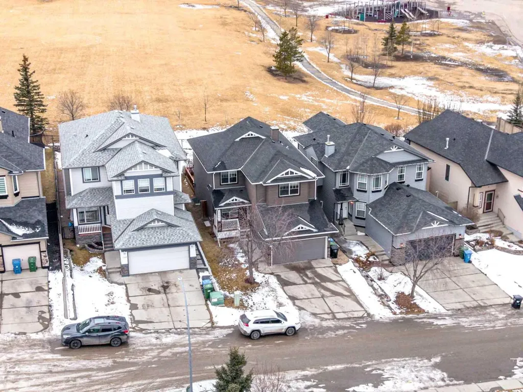 262 Panamount Close NW Calgary AB T3K 5P6