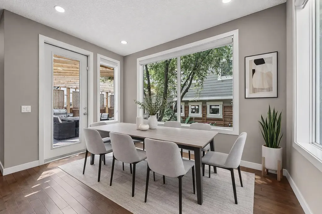 47 Elgin Meadows Road SE Calgary AB T2Z 0S1