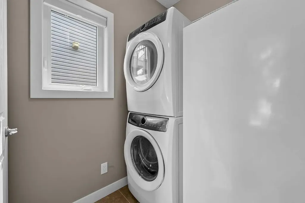 47 Elgin Meadows Road SE Calgary AB T2Z 0S1