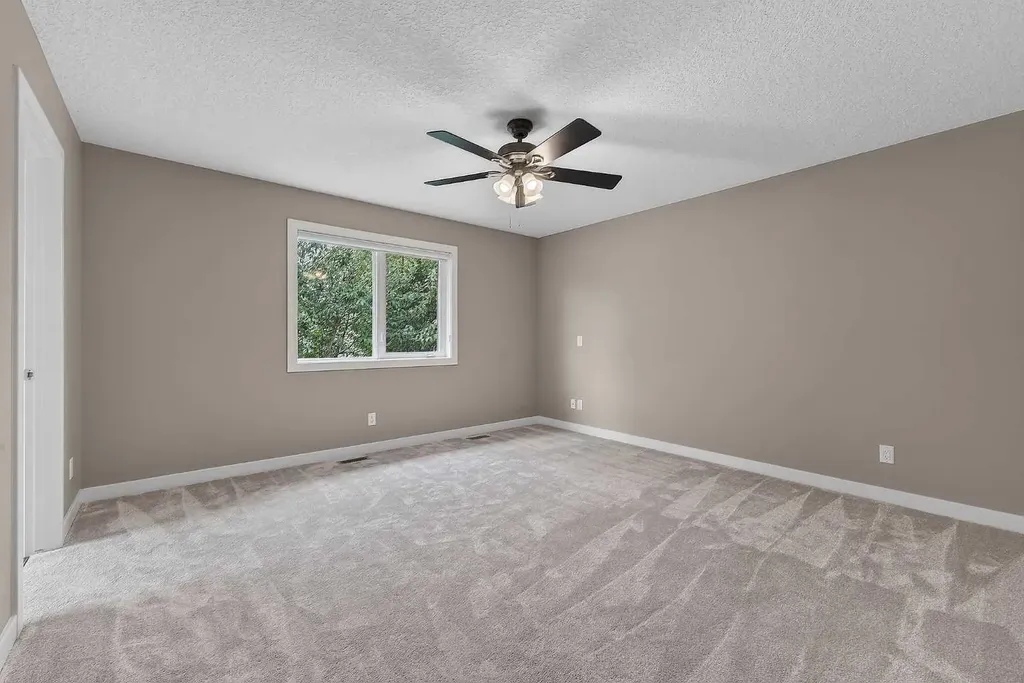 47 Elgin Meadows Road SE Calgary AB T2Z 0S1