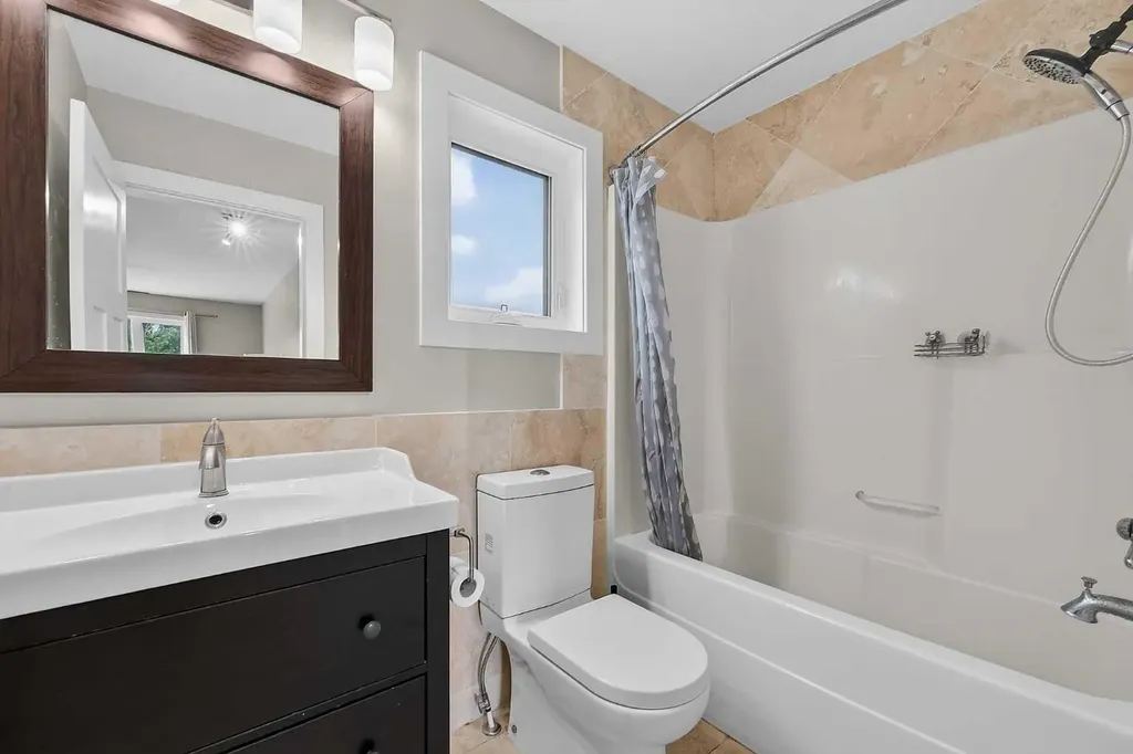 47 Elgin Meadows Road SE Calgary AB T2Z 0S1