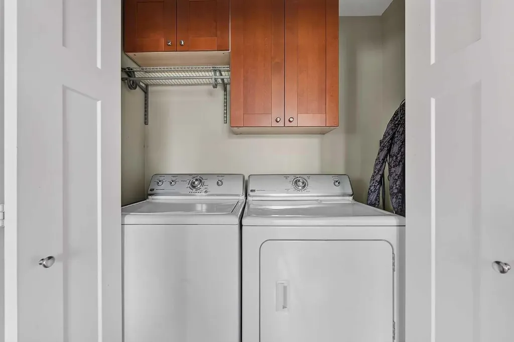47 Elgin Meadows Road SE Calgary AB T2Z 0S1