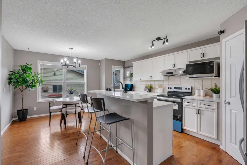 12 Copperfield Rise SE Calgary AB T2Z 4R6