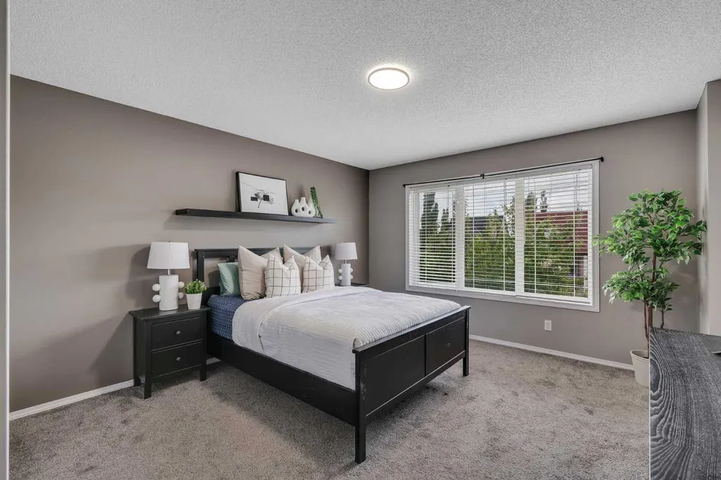 12 Copperfield Rise SE Calgary AB T2Z 4R6