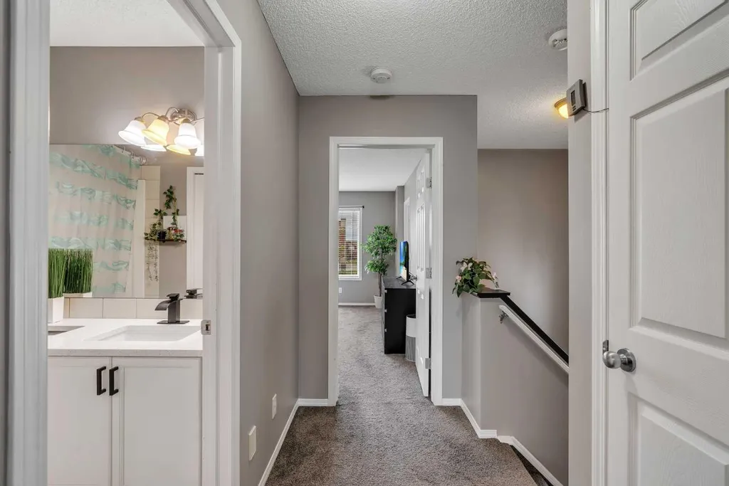 12 Copperfield Rise SE Calgary AB T2Z 4R6