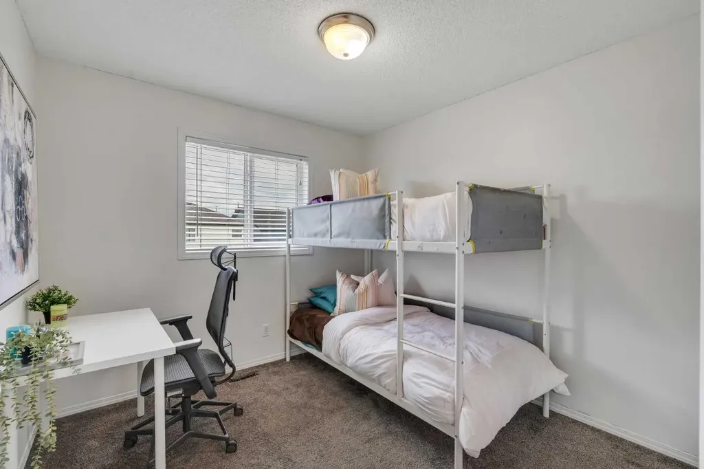 12 Copperfield Rise SE Calgary AB T2Z 4R6