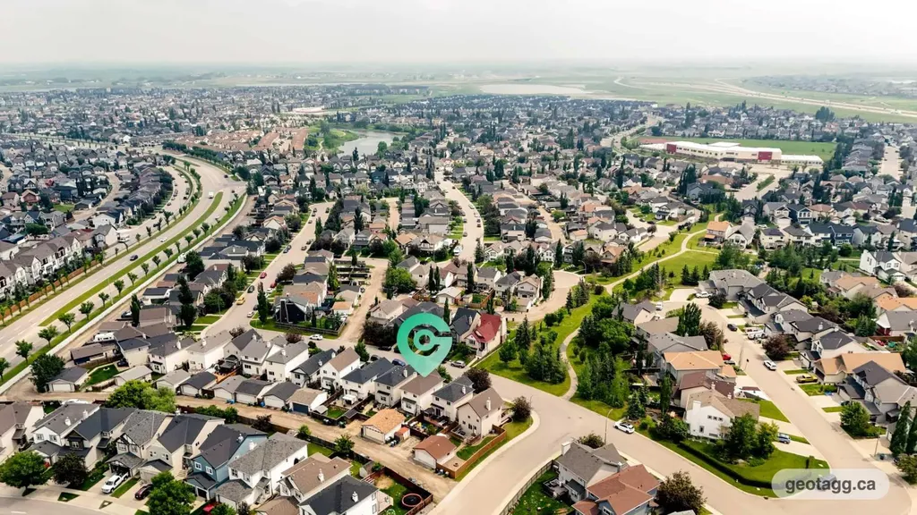 12 Copperfield Rise SE Calgary AB T2Z 4R6