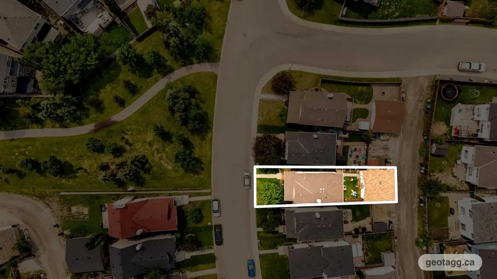 12 Copperfield Rise SE Calgary AB T2Z 4R6