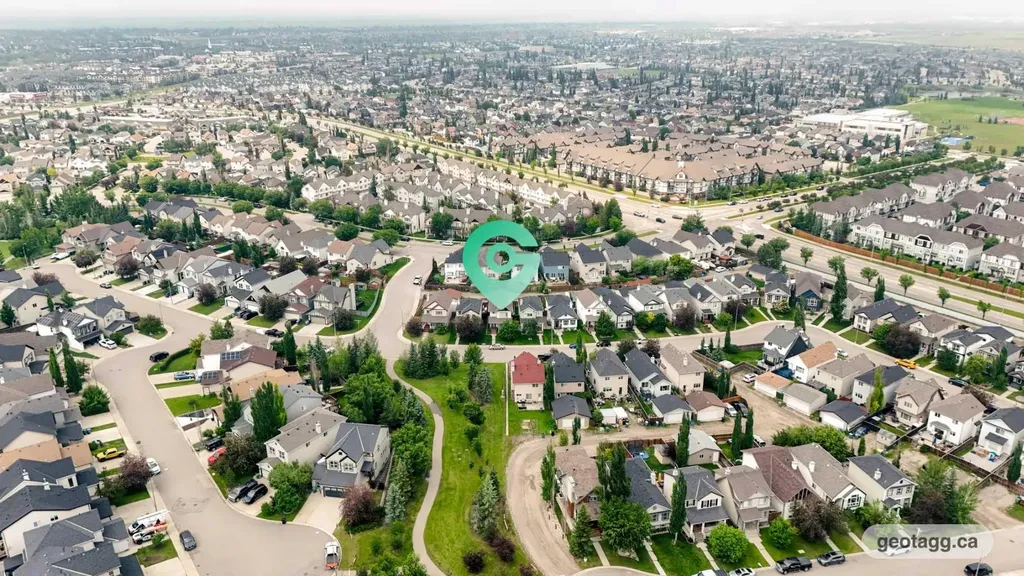 12 Copperfield Rise SE Calgary AB T2Z 4R6