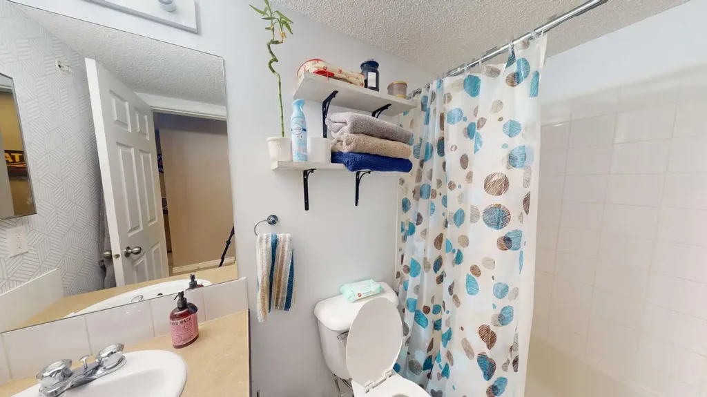 16969 24 Street SW Calgary AB T2Y 0L2