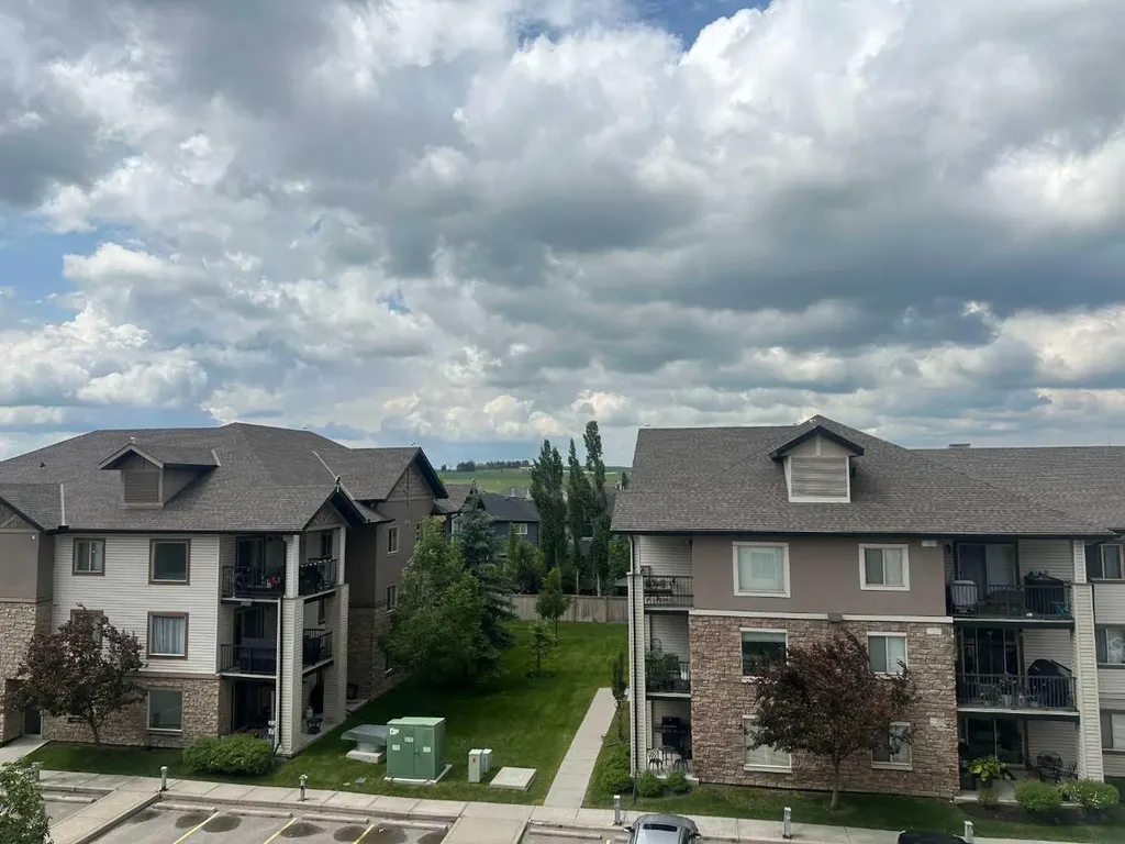 16969 24 Street SW Calgary AB T2Y 0L2