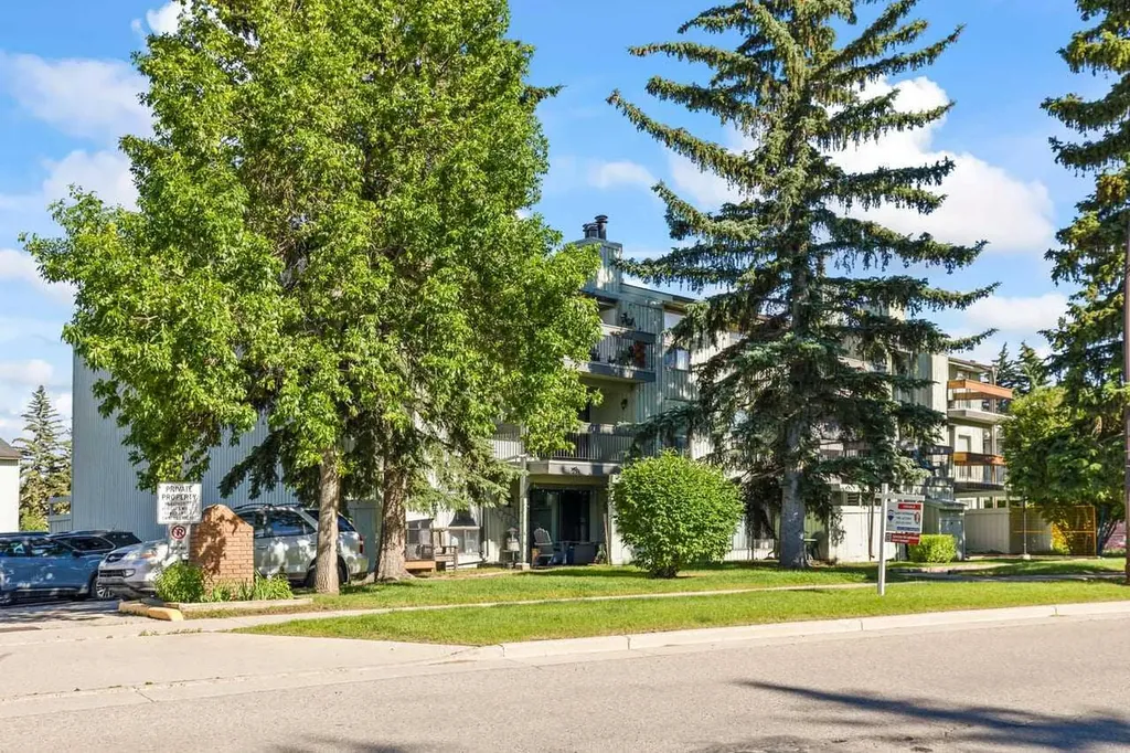 10120 Brookpark Boulevard SW Calgary AB T2W 3G3