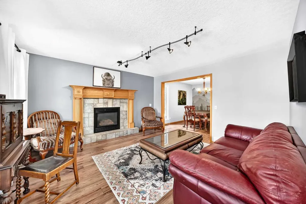 107 2a Avenue NW Diamond Valley AB T0L 0H0